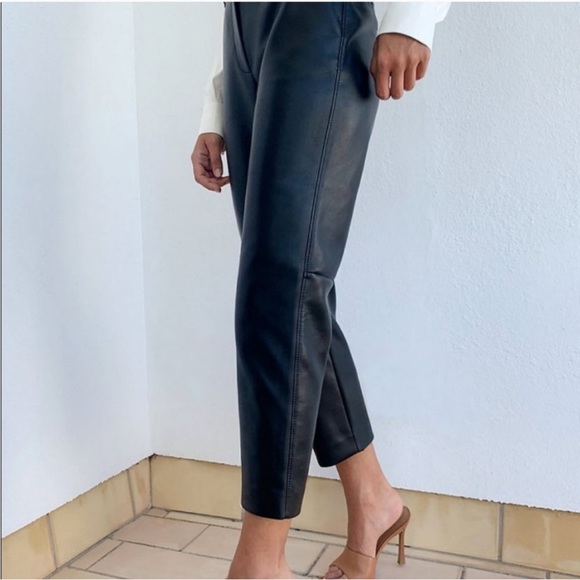 Aritzia Command pants size 6 - Picture 2 of 4